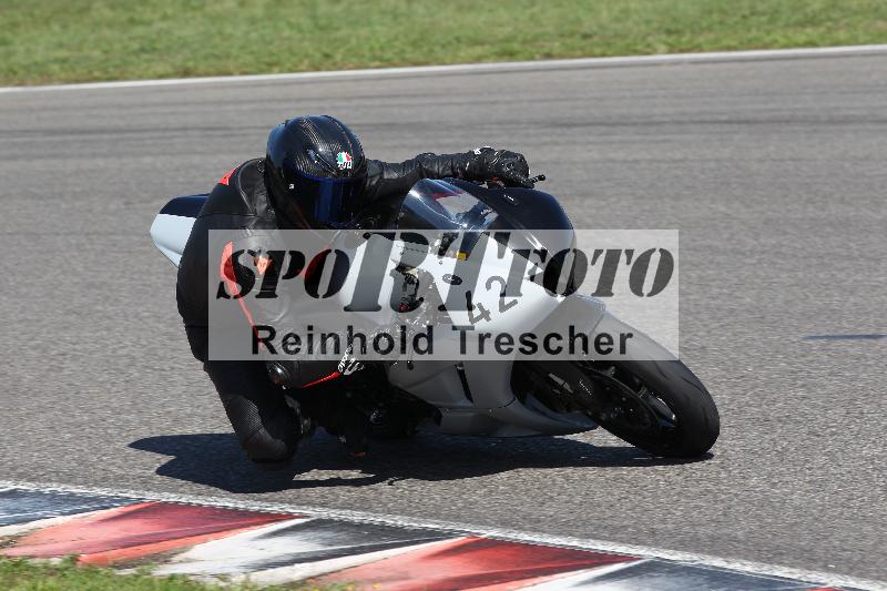 Archiv-2022/57 29.08.2022 Plüss Moto Sport ADR/Einsteiger/42